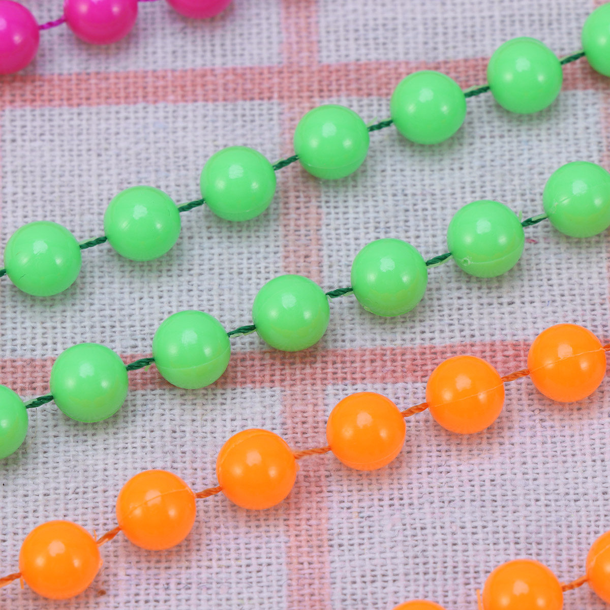 Women'S Fashion In The 70S - 4Pcs Plastic Bead Necklace Women Colorful