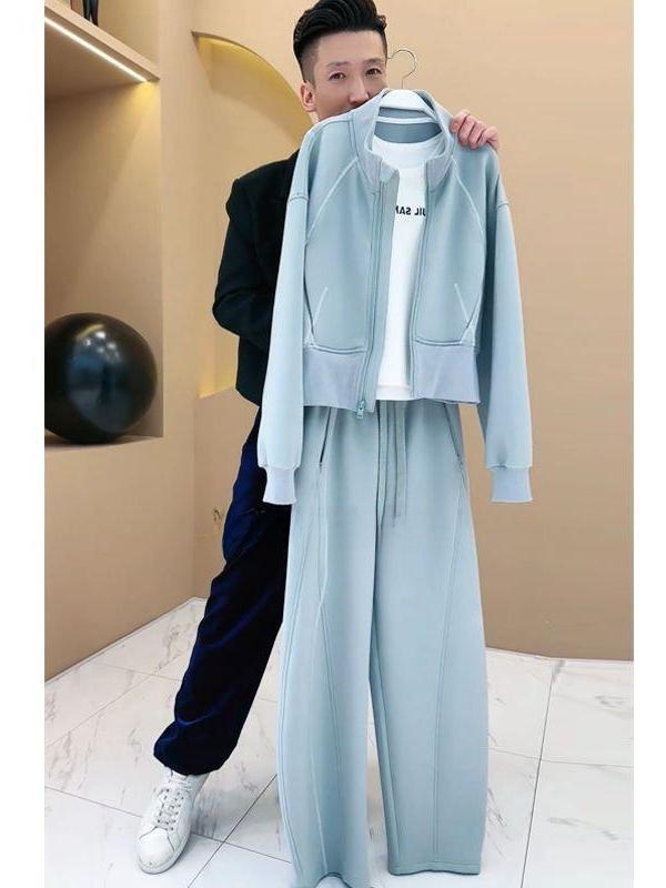 Fashionable Sportswear Set for - đánh giá và giá Women Fashion Over The Years